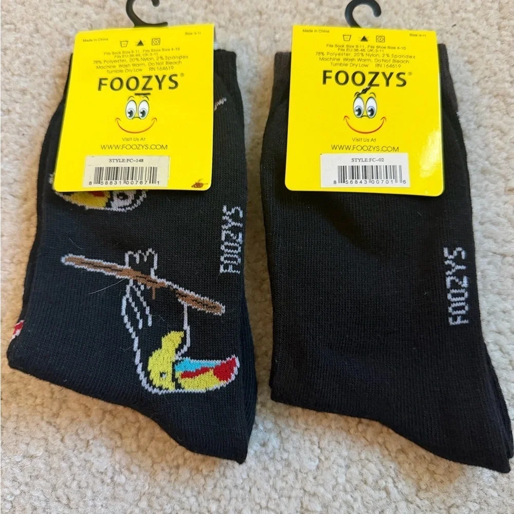 🩷 3/$18 Foozy’s Novelty Socks tropical toucan night cats dogs animal socks